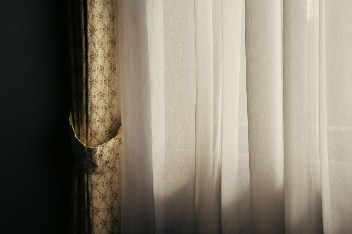 Common Mistakes When Hanging Curtains (and How to Fix Them)